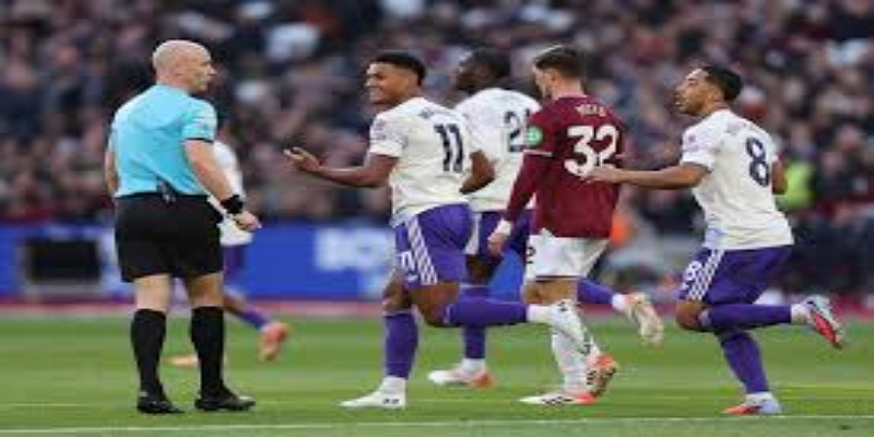 更衣室力挺：波斯特科格鲁的第三年理论- 九游娱乐