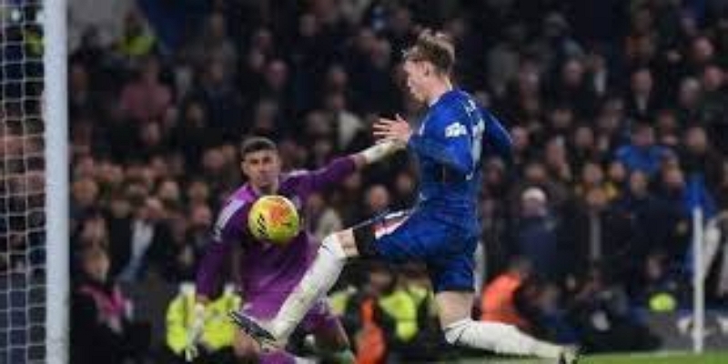 九游娱乐解析：百年队名争议引发持续对立-九游娱乐