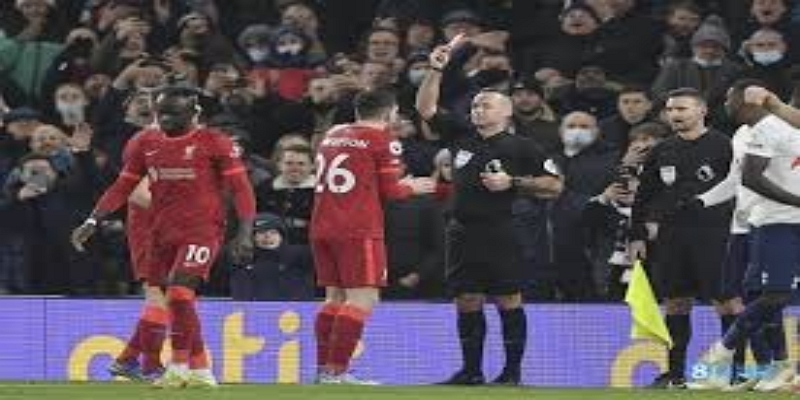 争议焦点：那个被吹掉的“闪电任意球”- 九游娱乐