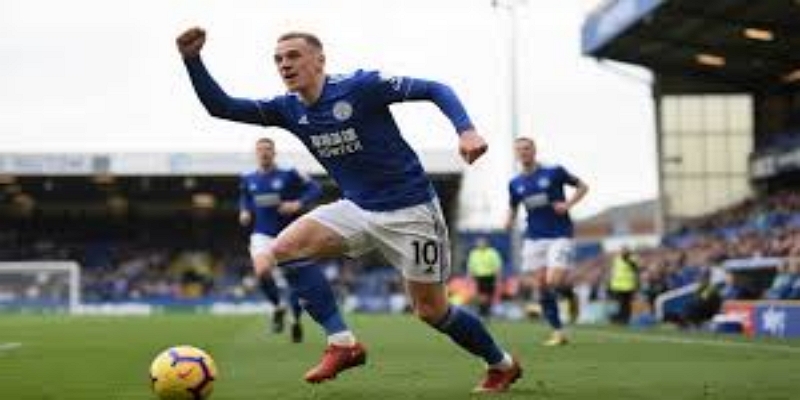 “同姓不同命”的转会拉锯战 -九游娱乐