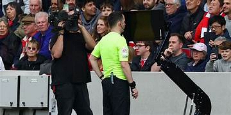 九游娱乐聚焦：争议判罚与“腐败”言论引发连锁反应-九游娱乐